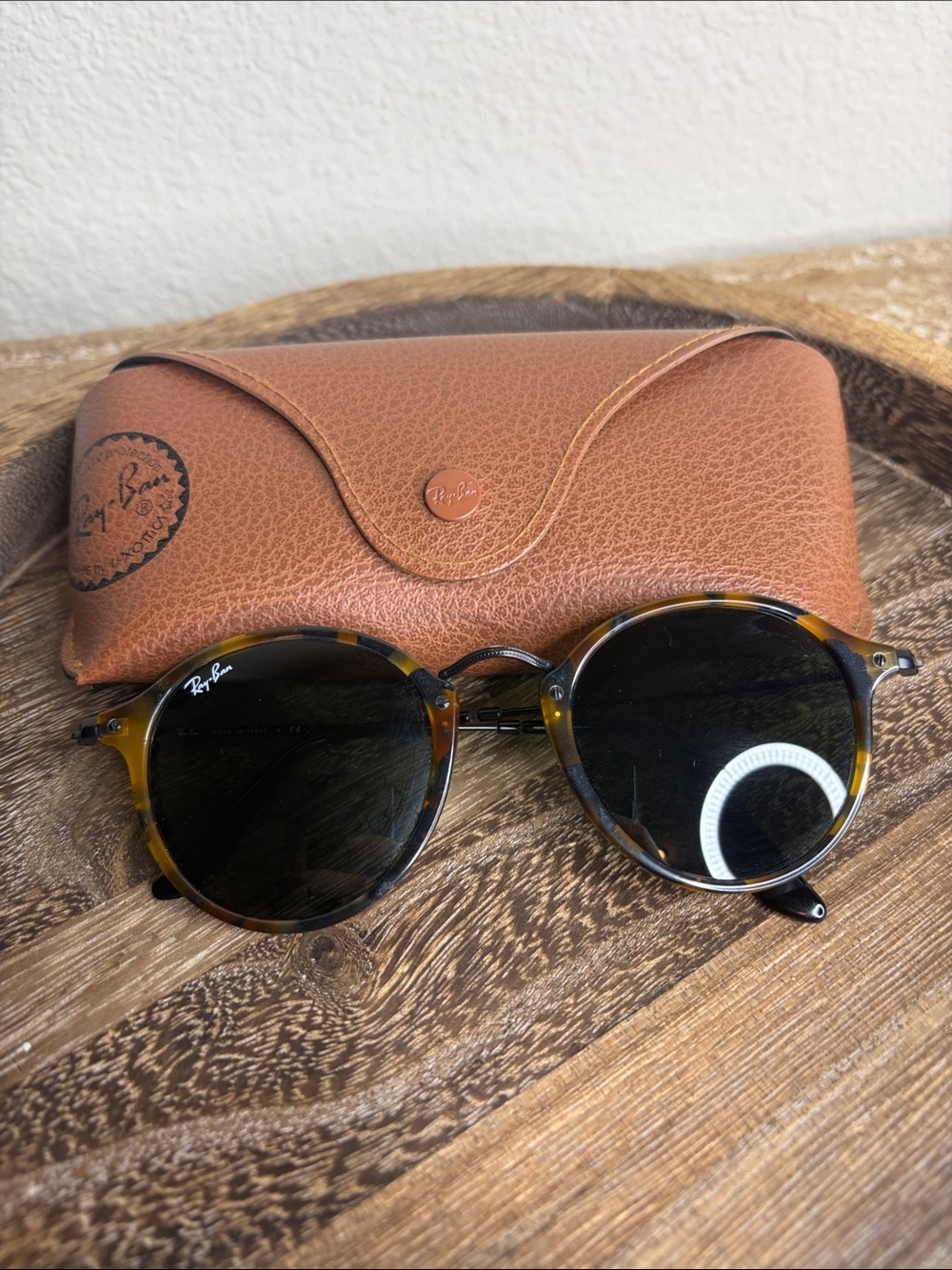 Ray-Ban | RB 2447 Round Fleck Sunglasses Polarized